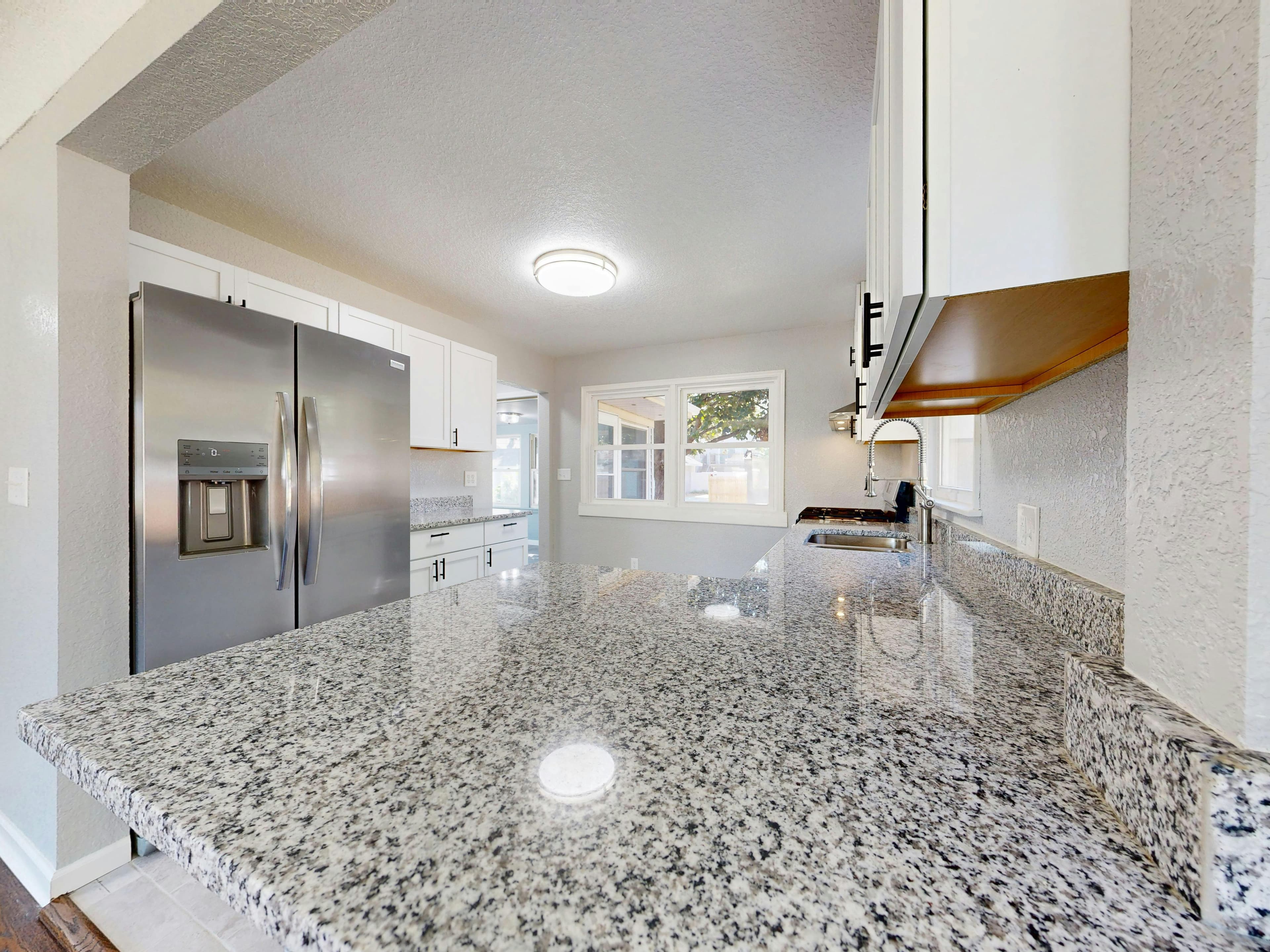Granite countertop kitchen renovation by Southdown Renovations in Thibodaux, LA