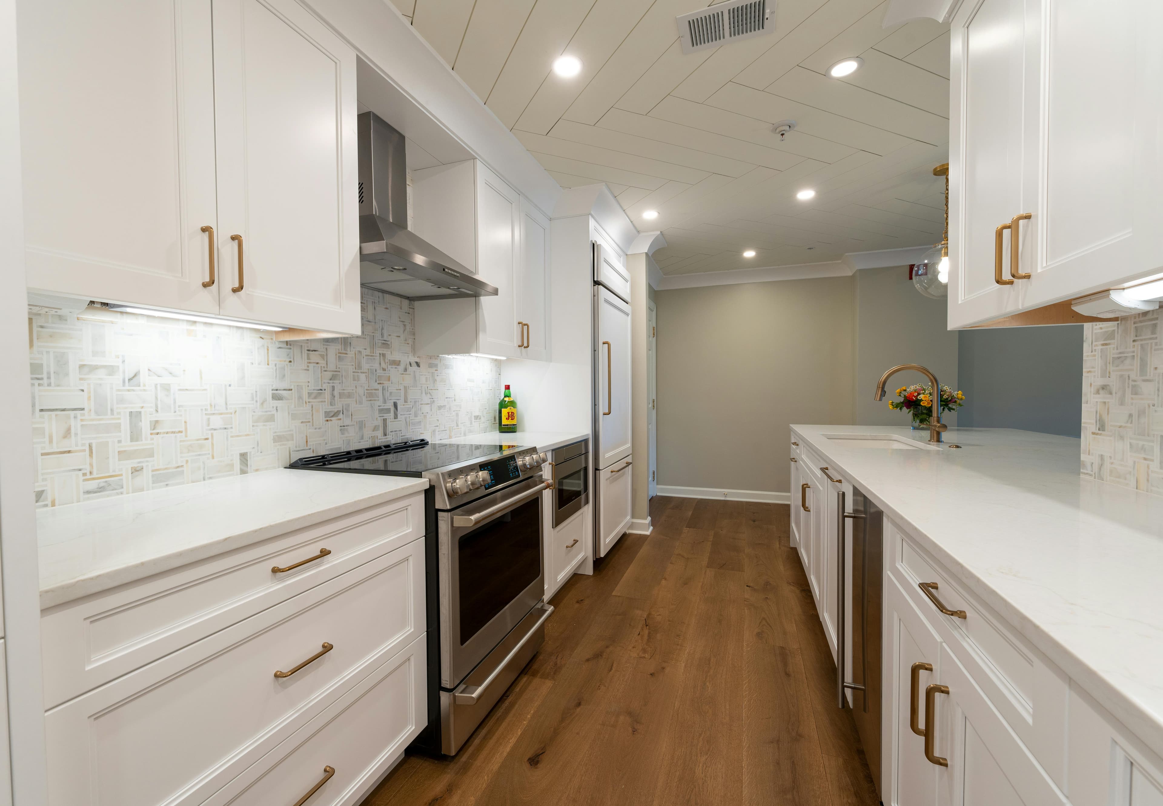 Beautiful kitchen remodel completed by Southdown Renovations in Thibodaux, LA